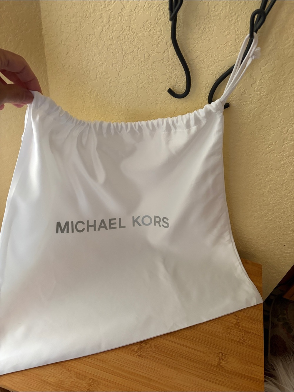 Michael Kors White Drawstring Logo Dust Bag
